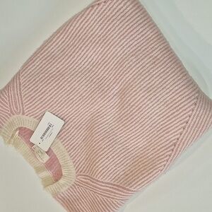 Pink Ribbed Women's Sweater nwt